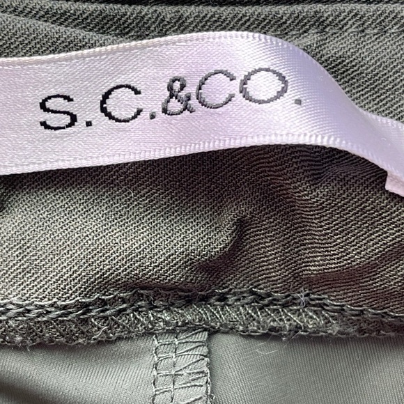 Olive Green Skort with Pockets size 16 - Picture 5 of 6